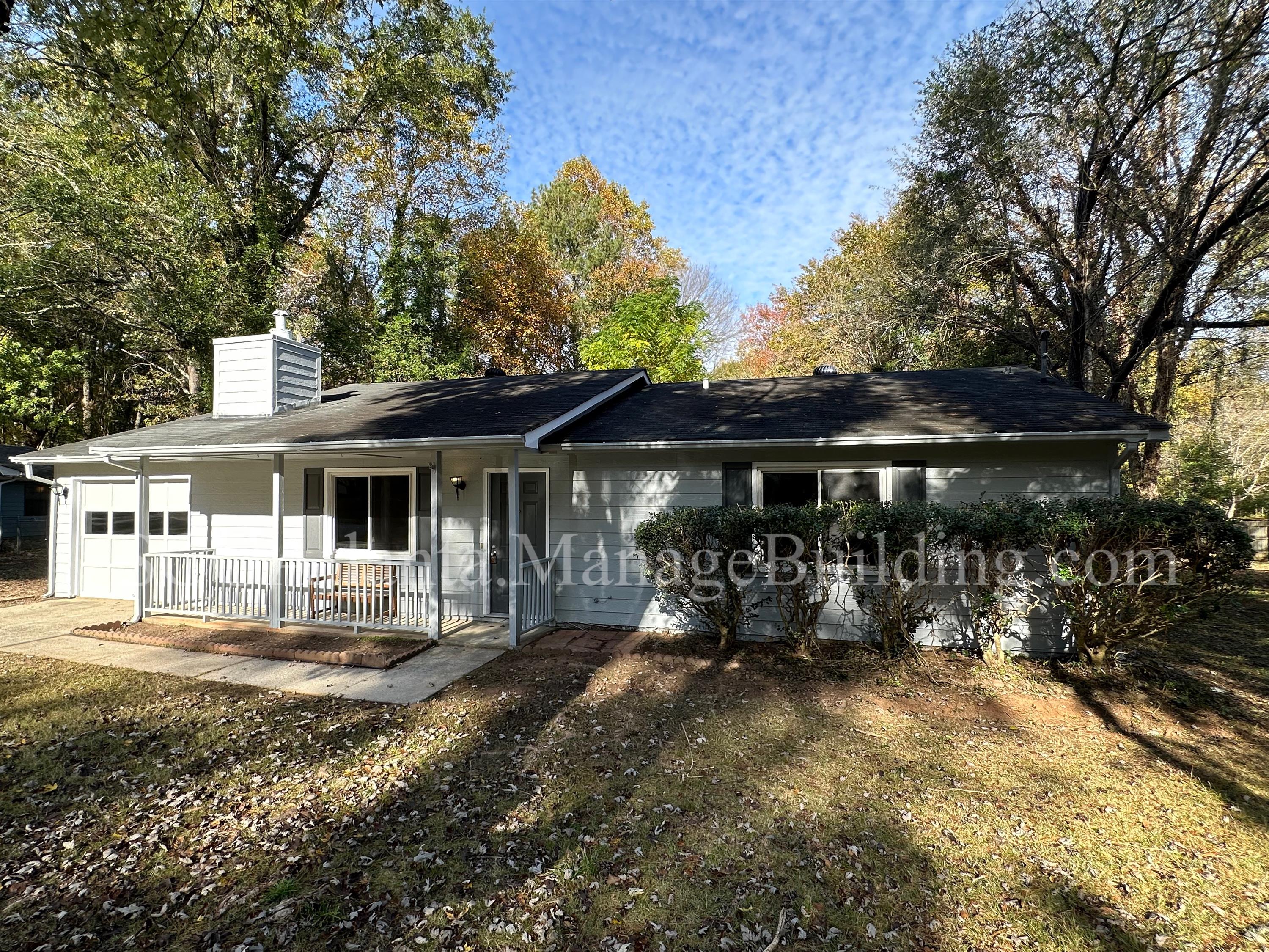 972 Walnut Creek Lane